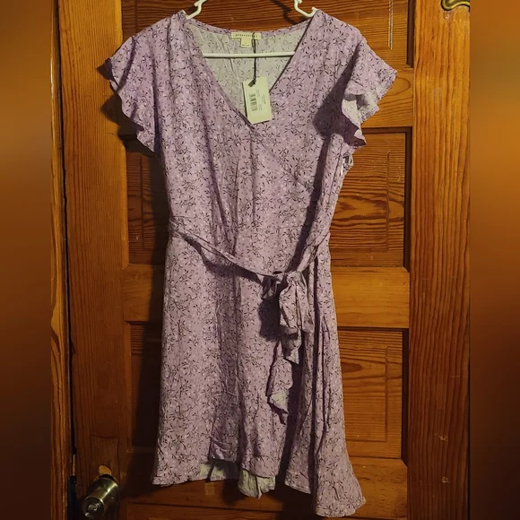 Aeropostale Dresses | Aeropostale V-Line Midi Floral Frill Wrap Fairycore Hawiaan Dress Size Large Nwt | Color: Purple | Size: L | Maddiepaxton858's
